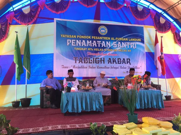 Penamatan Santri & Tabligh Akbar Pesantren Al-Furqan Landuri Luwu Timur
